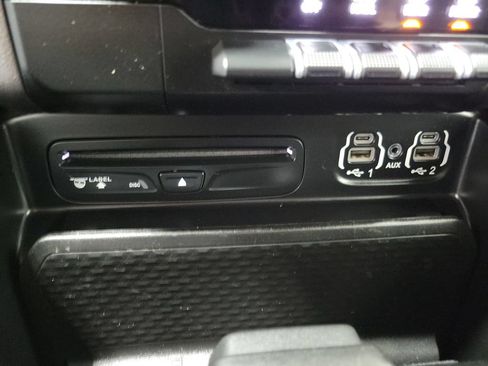 Used 2019 RAM 1500 Sport w/ Level 2 Equipment Group AWD/4WD image 44