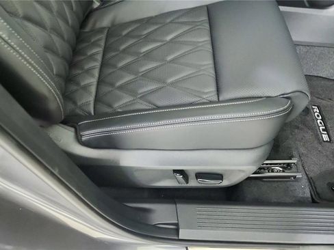 New 2026 Nissan Rogue Platinum w/ Platinum Premium Package image 41