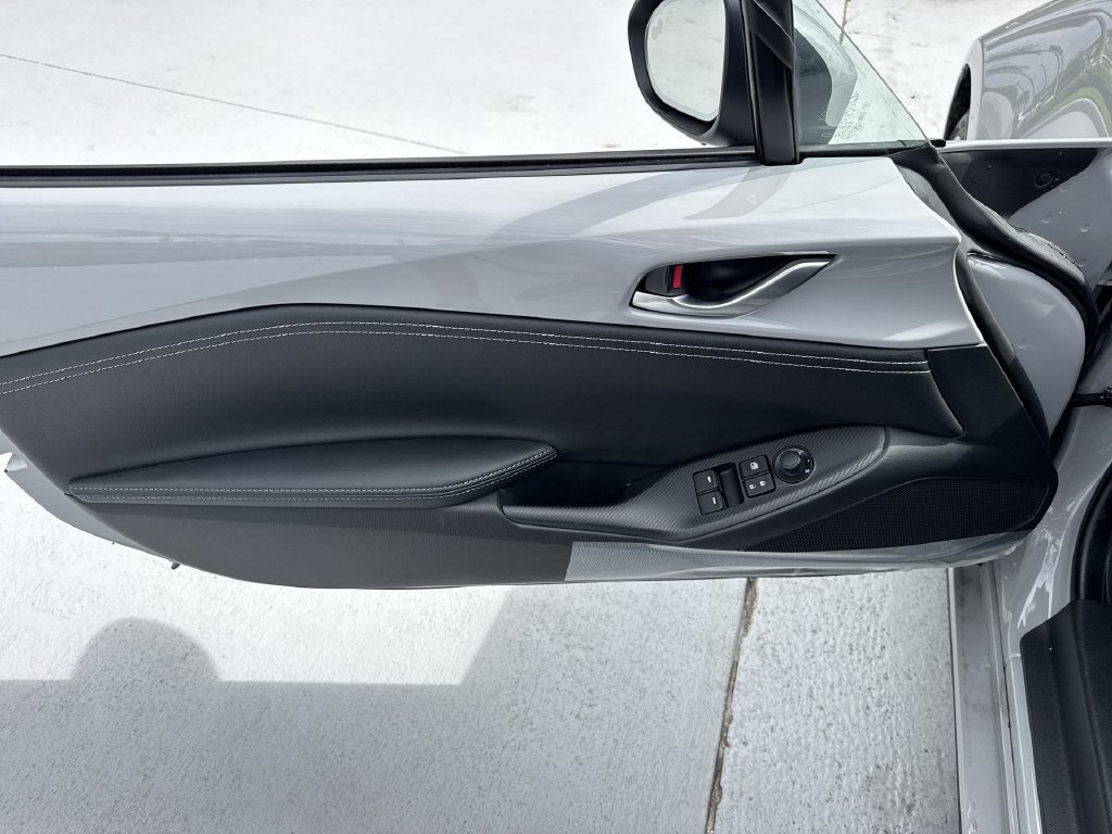 New 2026 MAZDA MX-5 Miata Grand Touring RWD image 38