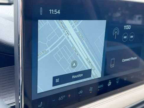 Used 2025 Lincoln Corsair FWD image 24