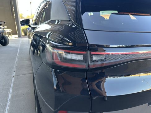 Used 2023 Volkswagen ID.4 Pro S image 12