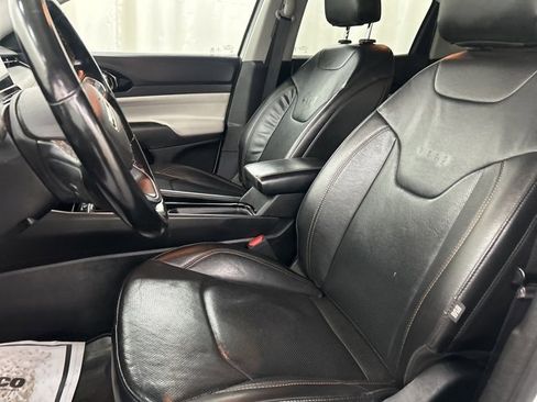 Used 2022 Jeep Compass Limited w/ Elite Group image 8