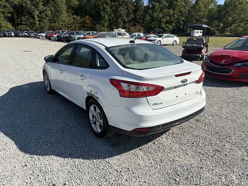 Used 2014 Ford Focus SE w/ Interior Protection Package FWD image 4