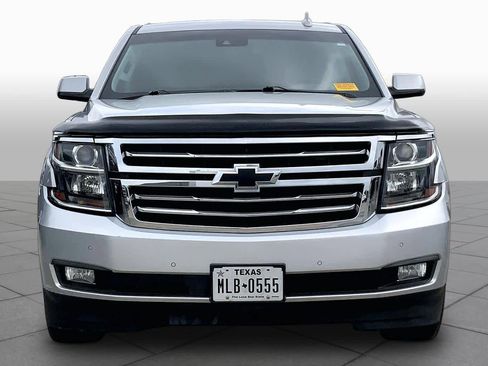 Used 2015 Chevrolet Suburban LT w/ Luxury Package RWD image 4