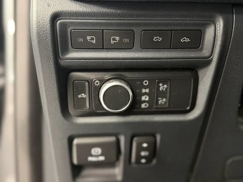 Used 2022 Ford F150 Lightning Lariat AWD/4WD image 13