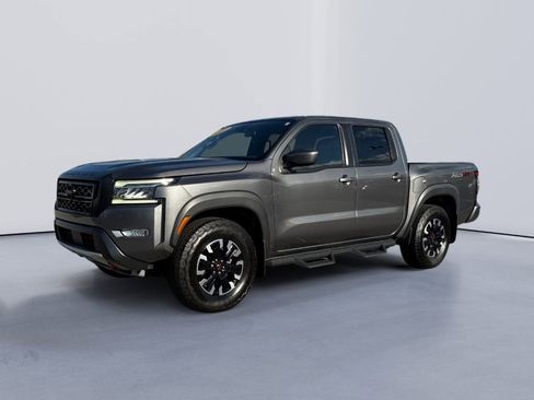 Used 2022 Nissan Frontier PRO-4X w/ Off-Road Protection Package image 2