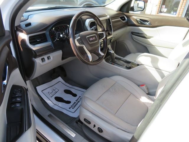 Used 2017 GMC Acadia SLT w/ LPO, Cargo Package FWD image 22