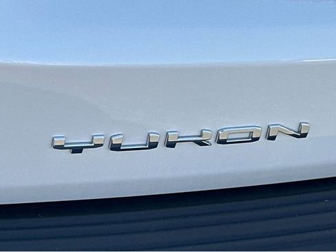 Certified 2021 GMC Yukon XL Denali w/ Denali Premium Package AWD/4WD image 15