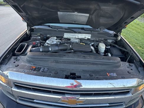 Used 2018 Chevrolet Silverado 2500 High Country w/ Duramax Plus Package AWD/4WD image 10