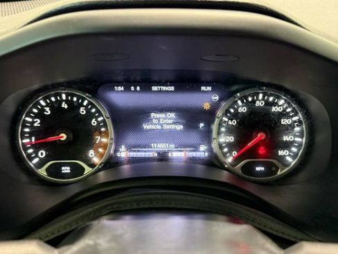 Used 2017 Jeep Renegade Trailhawk image 18