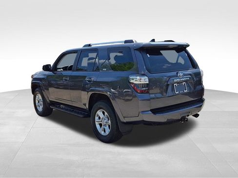 Used 2023 Toyota 4Runner SR5 Premium w/ Moonroof Package AWD/4WD image 4