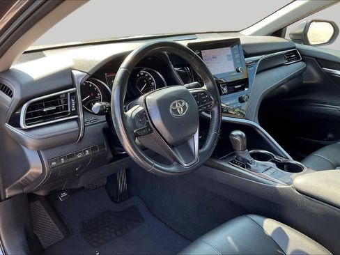 Used 2023 Toyota Camry SE FWD image 17