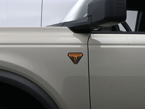 New 2026 Ford Bronco Badlands w/ Sasquatch Package image 29