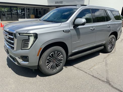 New 2026 GMC Yukon Elevation w/ Elevation Premium Package AWD/4WD image 10