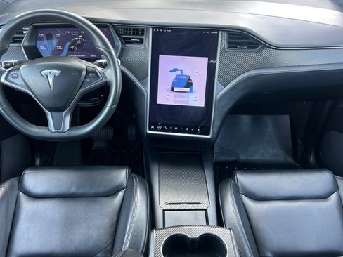 Used 2020 Tesla Model X Long Range image 4