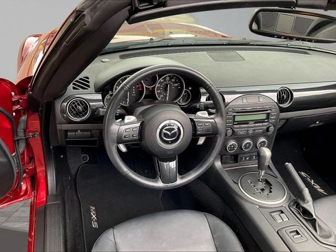 Used 2015 MAZDA MX-5 Miata Grand Touring w/ Premium Package RWD image 16