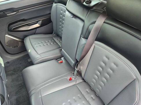 New 2026 Kia EV9 Wind image 25