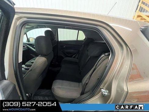 Used 2021 Chevrolet Trax LS w/ Tint and Cruise Package AWD/4WD image 10