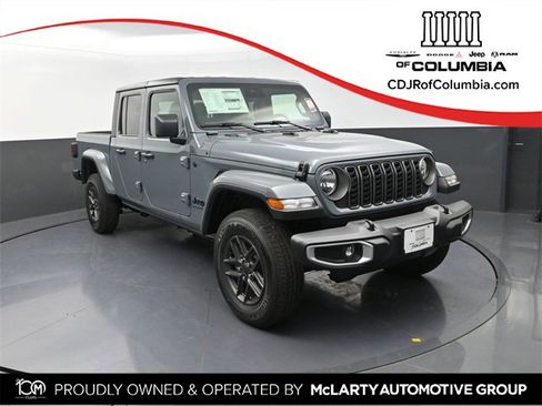 New 2025 Jeep Gladiator Sport image 1