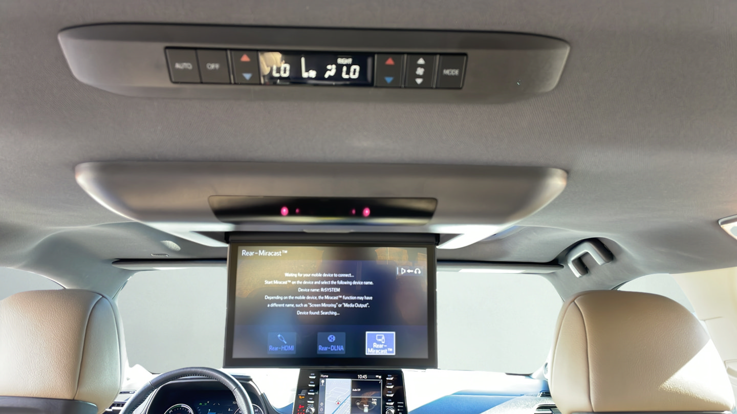 Certified 2023 Toyota Sienna Limited AWD/4WD image 23