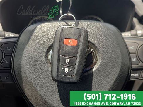 Used 2021 Toyota RAV4 XLE FWD image 33