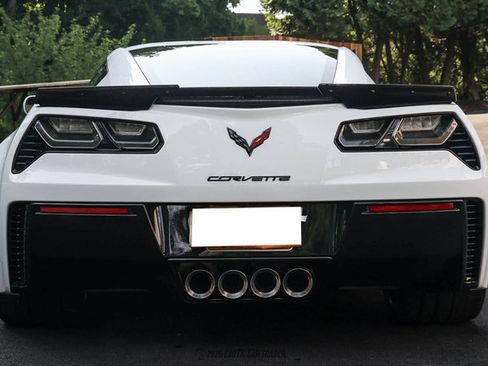 Used 2016 Chevrolet Corvette Z06 w/ 2LZ Preferred Equipment Group RWD image 7
