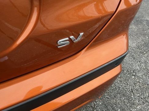 Used 2022 Nissan Kicks SV w/ Interior Electronics Package FWD image 11