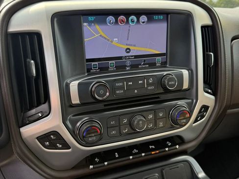 Used 2018 GMC Sierra 1500 SLT w/ SLT Premium Package image 24