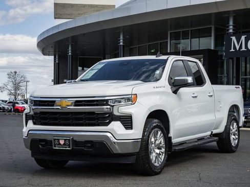 Used 2023 Chevrolet Silverado 1500 LT AWD/4WD image 3