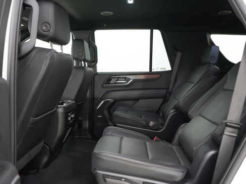Used 2025 GMC Yukon Denali image 19