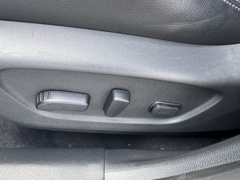 Used 2019 Nissan Rogue SL AWD/4WD image 10