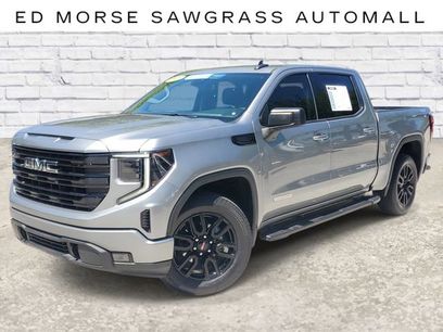 Used 2023 GMC Sierra 1500 Elevation w/ LPO, Elevation Black Package