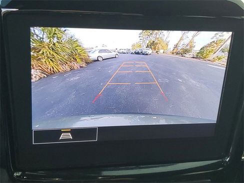 Certified 2023 Chevrolet Traverse LT image 26