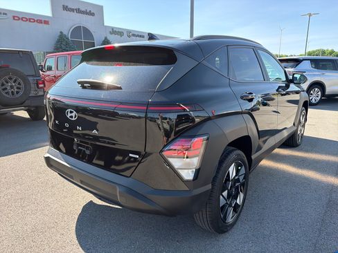 Used 2025 Hyundai Kona SEL AWD/4WD image 6