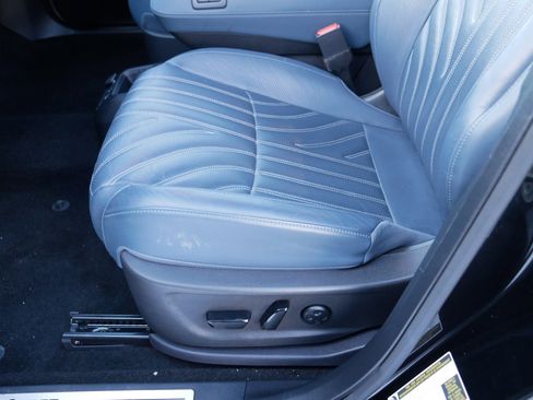 Used 2023 Nissan Ariya image 20