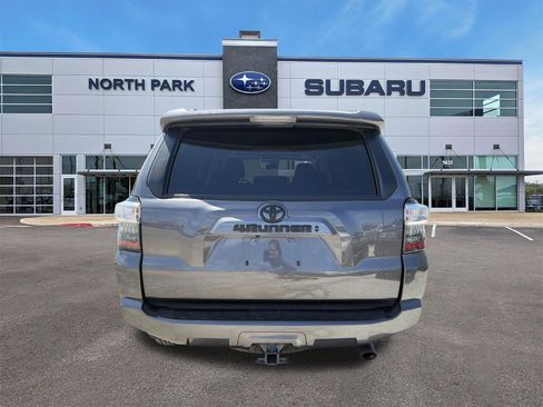 Used 2023 Toyota 4Runner SR5 Premium w/ Moonroof Package RWD image 4