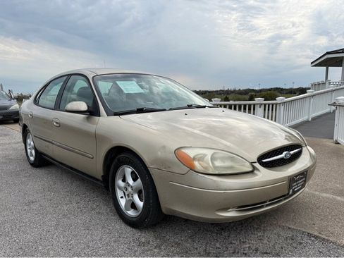 Used 2001 Ford Taurus SES image 3