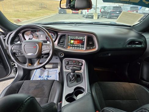 Used 2021 Dodge Challenger GT w/ Plus Package image 15