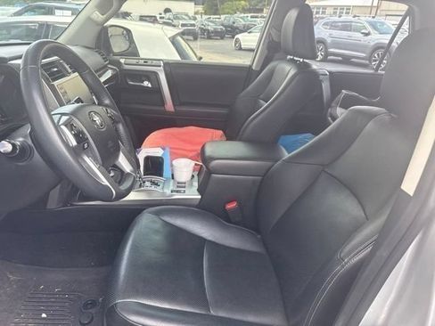Used 2021 Toyota 4Runner Limited AWD/4WD image 31
