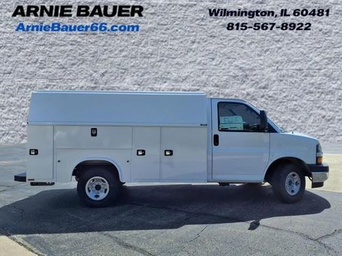 New 2025 Chevrolet Express 3500 w/ Power Convenience Package image 4