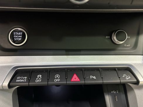 Used 2023 Audi Q3 2.0T Premium image 15