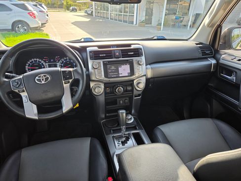 Used 2016 Toyota 4Runner SR5 Premium AWD/4WD image 16