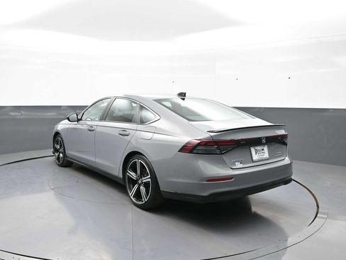 Used 2024 Honda Accord Sport image 8