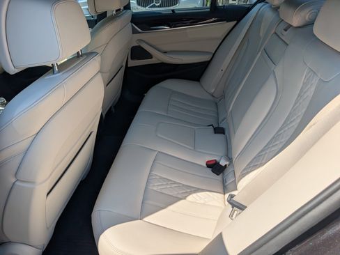 Used 2019 BMW 540i xDrive w/ M Sport Package AWD/4WD image 14