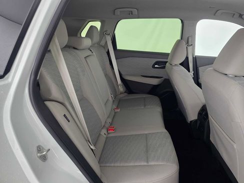 Used 2023 Nissan Rogue SV image 13