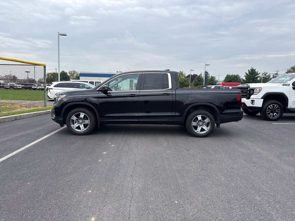 Used 2025 Honda Ridgeline RTL image 3