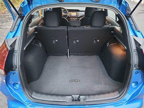 Certified 2025 Nissan Kicks Play S image 27