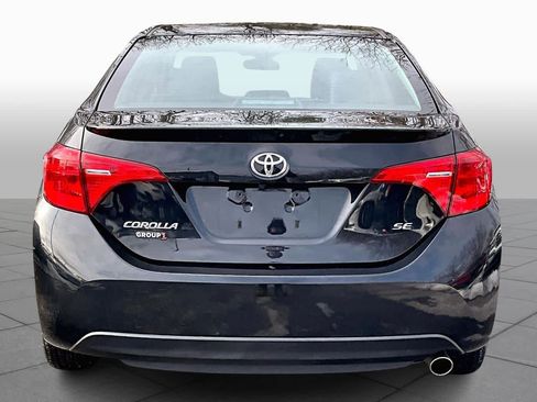 Used 2018 Toyota Corolla SE image 4