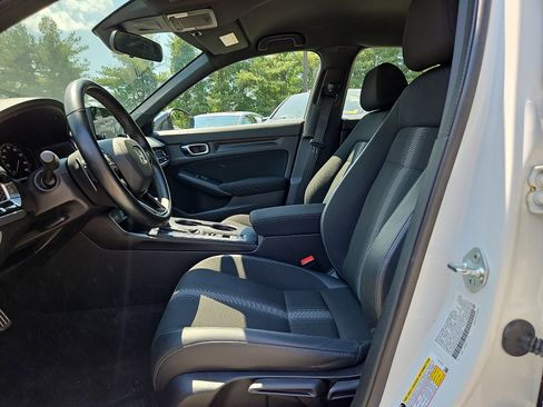 Used 2023 Honda Civic Sport image 14