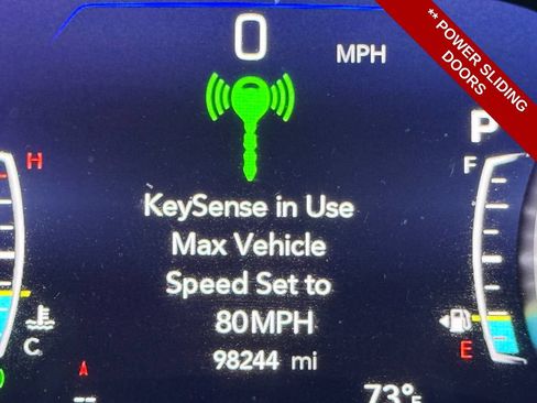 Used 2023 Chrysler Pacifica Touring-L w/ Uconnect Theater Family Group AWD/4WD image 21